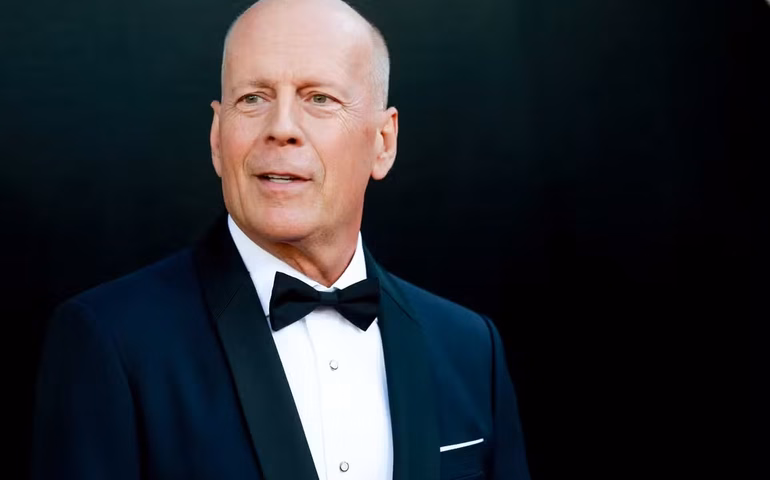 Bruce Willis perdeu habilidades de fala, revela esposa