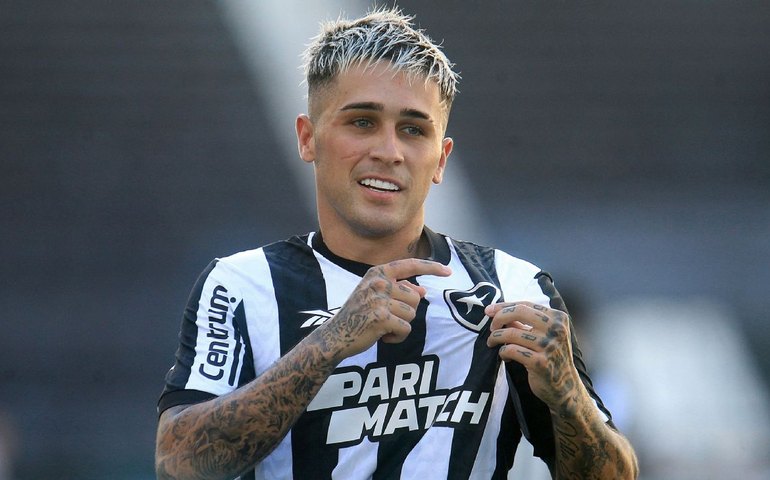 'Vou jogar a partida da minha vida': Diego Hernández, ex-Botafogo, revela que falou com Izquierdo antes da partida contra o São Paulo