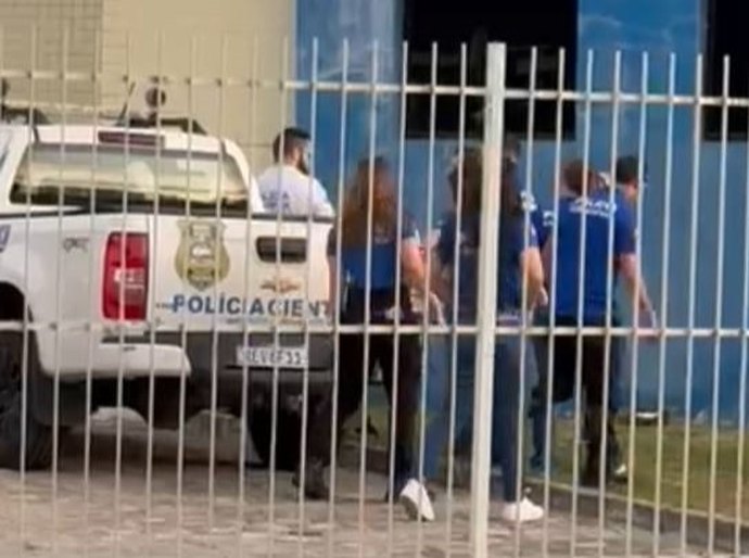 A pedido do MP, polícias e Perícia fazem reconstituição de assassinato de menina de 12 anos