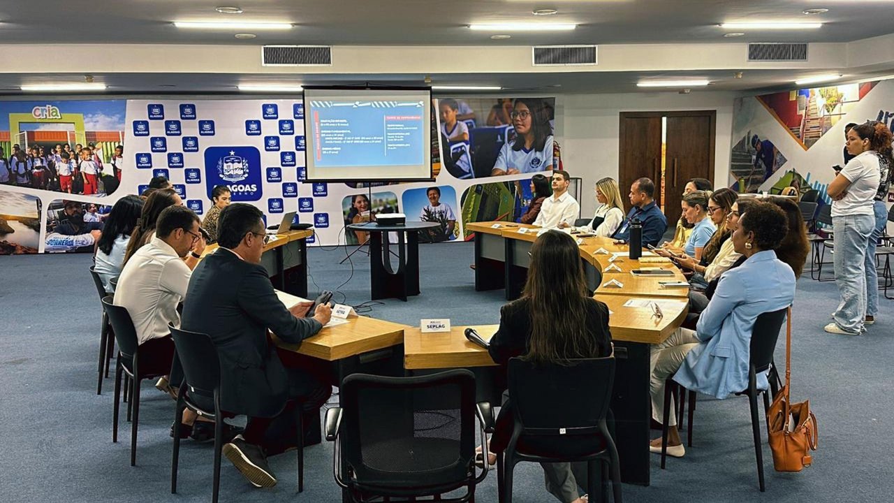 Secretaria de Relações Federativas discute erradicação da fome em Alagoas durante reunião