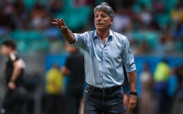 Renato Gaúcho intimida imprensa e ameaça não dar mais entrevistas: 'Não tenho medo de ninguém'