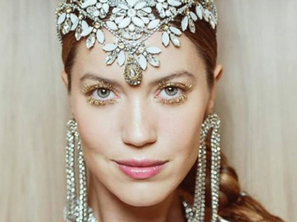 Nathalia Dill