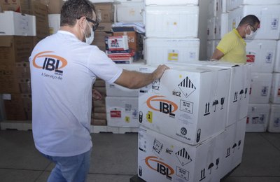 Alagoas recebe 32 mil doses da vacina Pfizer Pediátrica