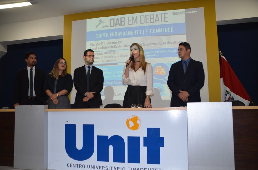 Estudantes da Unit participam de nova edição do projeto OAB em Debate