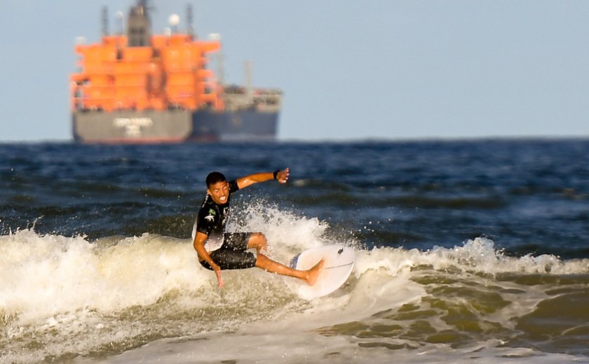 Circuito Alagoano de Surf começa neste sábado (29), na praia do Pontal