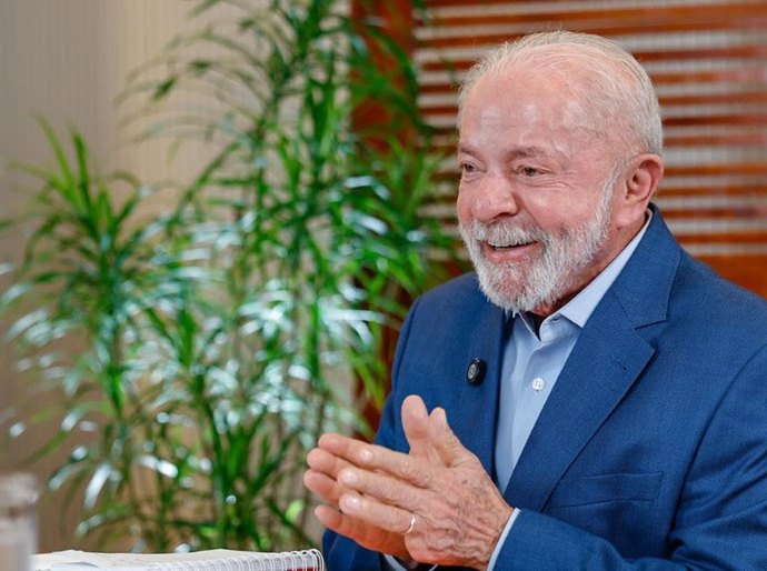 Lula: “Ou você coloca o pobre no orçamento ou a economia brasileira vai crescer para poucos”