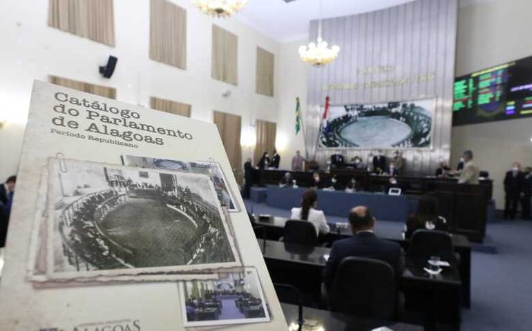 Projeto que fixa efetivo da PM é tema de debate