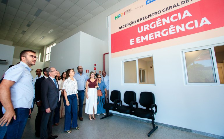 Governador em exercício visita Hospital Regional de Palmeira dos Índios