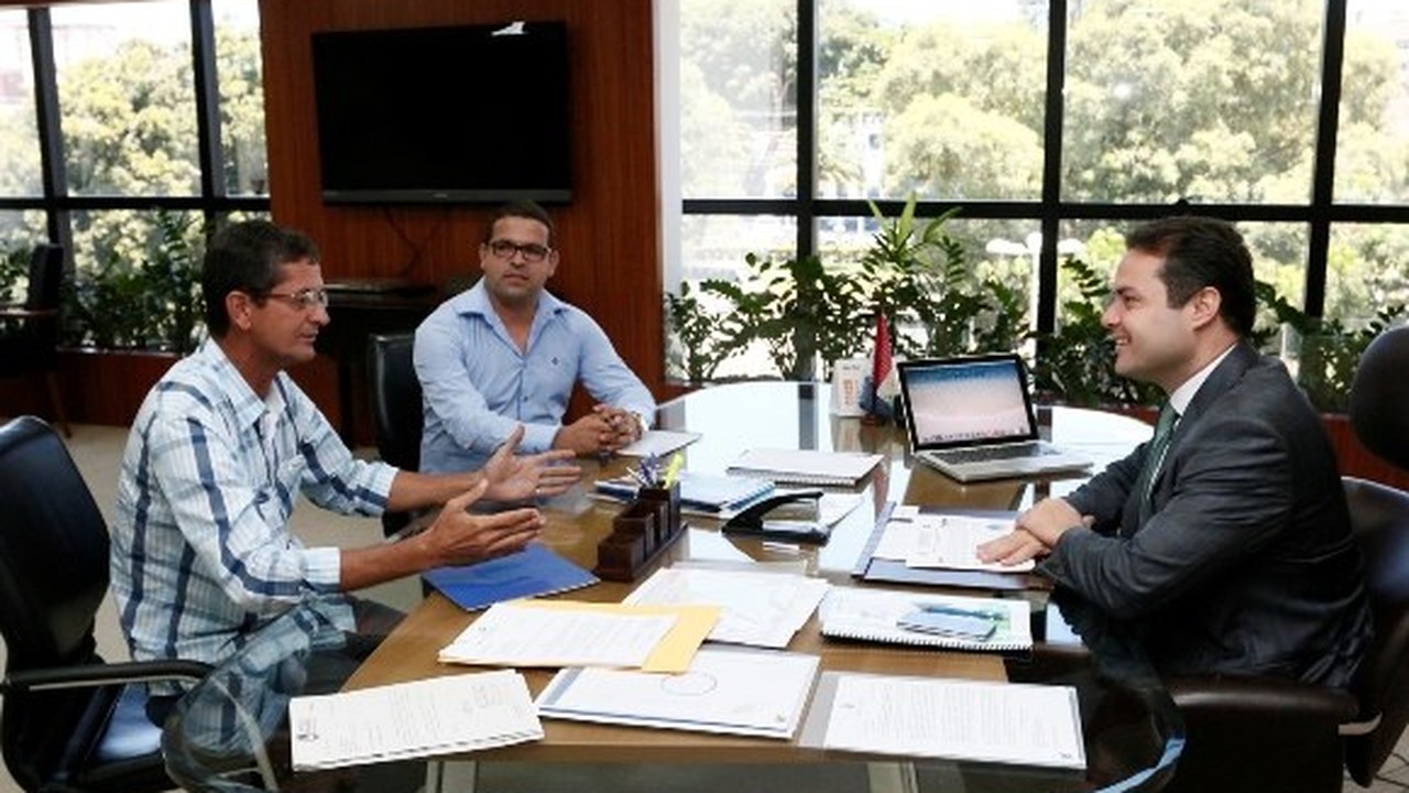 Governador Renan Filho se compromete ajudar município de Satuba