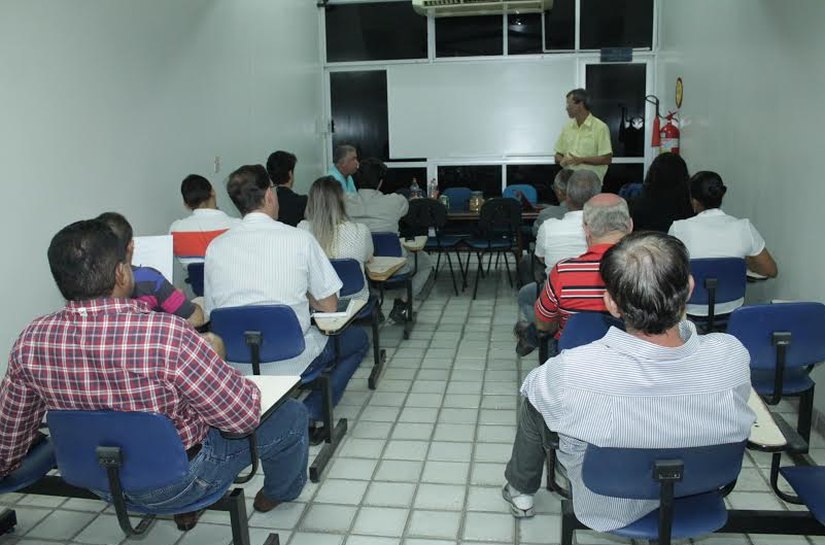 Senge-AL constrói com a categoria projeto de cooperativa