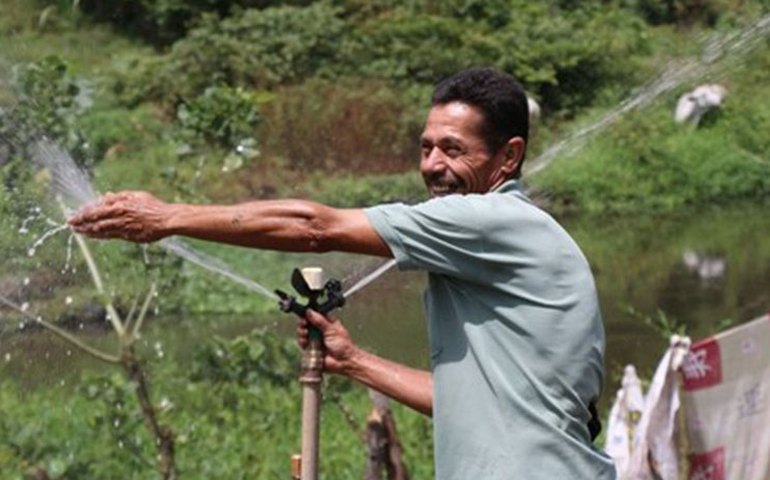 Nascentes revitalizadas levam água a mais de 500 pessoas em Maribondo