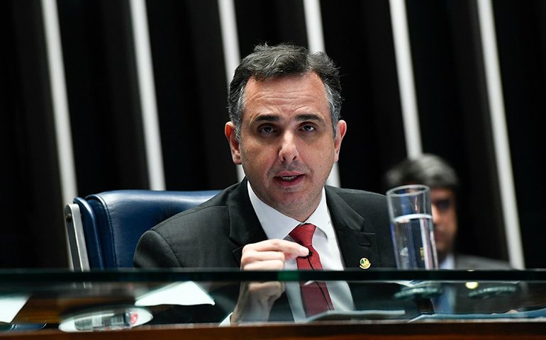 Pacheco: Advocacia do Senado vai recorrer de decisão que limita piso da enfermagem