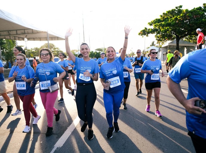 1ª Corrida Alagoas Sem Fome arrecada cerca de 2 toneladas de alimentos para instituições do estado