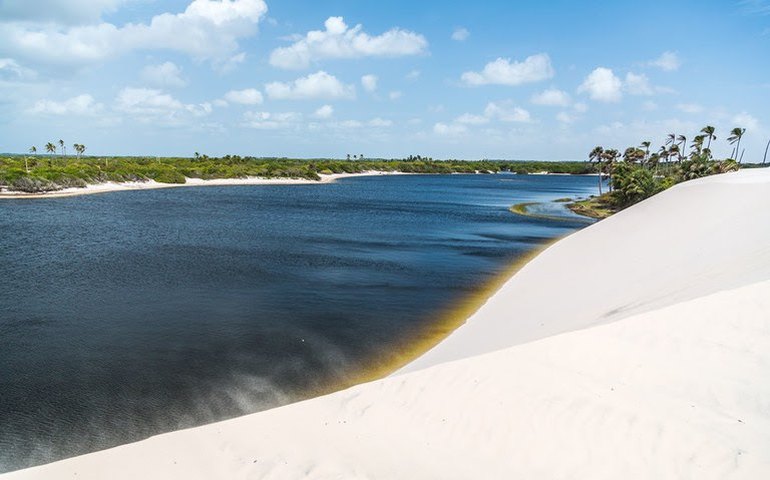 Lula: “É preciso baratear o preço da passagem de avião para o povo viajar