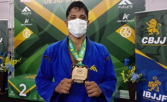 Lucas Chicuta conquista título no maior torneio do Brasil Lucas Chicuta conquista título no maior torneio do Brasil