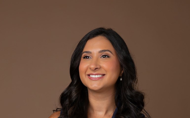 Escritora e roteirista Ana Carolina Francisco compartilha compartilha narrativa poética de coming of age, sobre crescer, amar e resistir