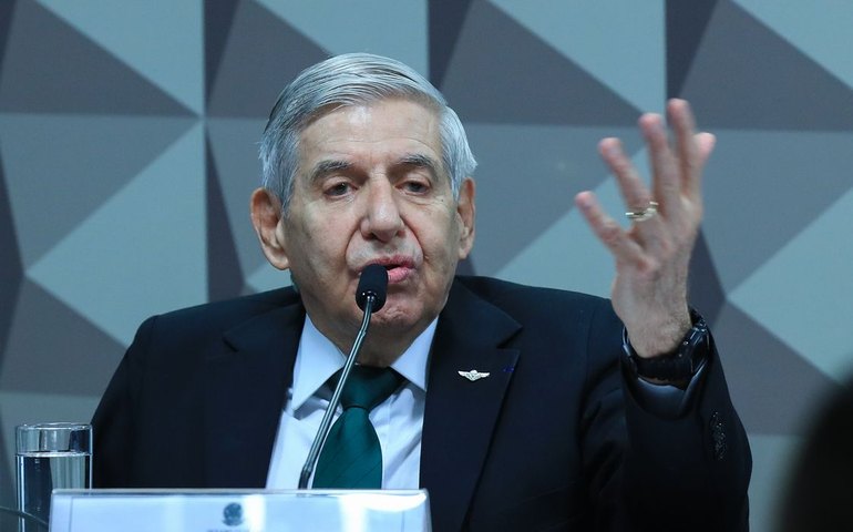 PF solicita mais prazo para concluir perícia médica de Augusto Heleno