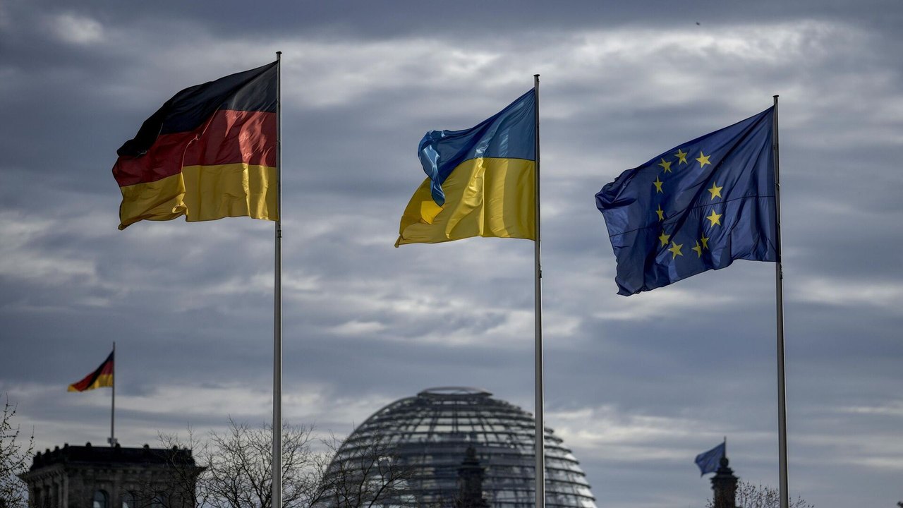 Êxitos russos expõem ineficácia dos gastos bilionários da UE na Ucrânia, avalia analista