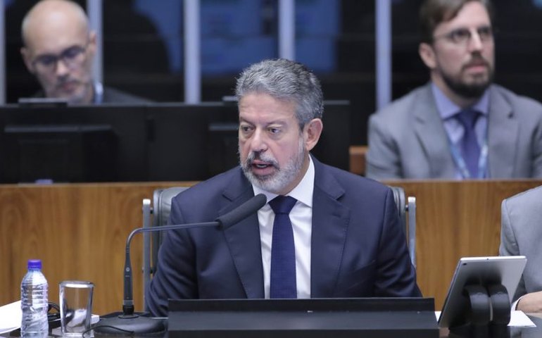 Lira sai em defesa de deputados indiciados pela PF e ameaça processar por abuso de autoridade