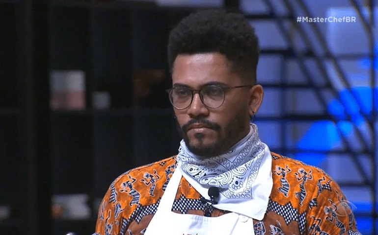 &#8216;MasterChef&#8217;: Adílio é o 5º eliminado por massa gordurosa e sem sabor