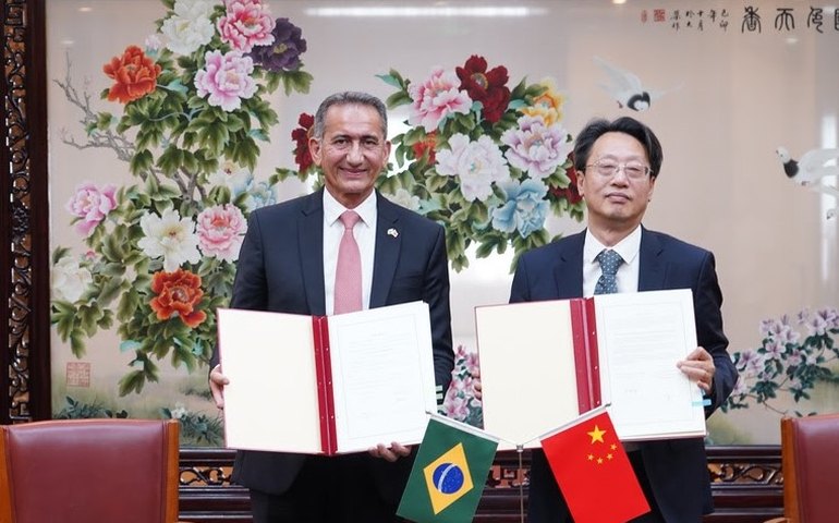Brasil e China assinam acordo para impulsionar desenvolvimento regional sustentável