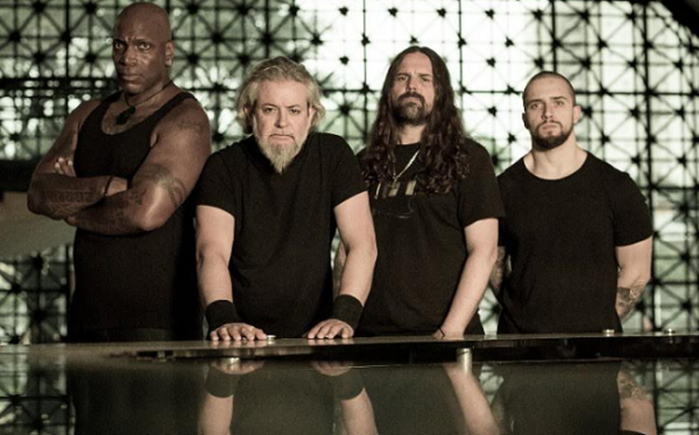 Sepultura estreia tour mundial no dia 12