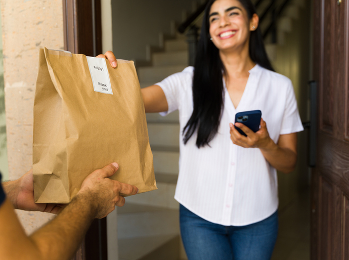 Vale-refeição pode ser usado em delivery? O que diz a regulamentação