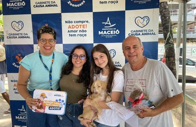 Feira de Adoção da Prefeitura de Maceió assegura lares para 15 animais