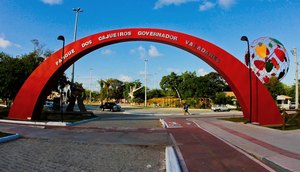 Ciclista é atingido por viatura da Polícia Militar e fica ferido em Aracaju