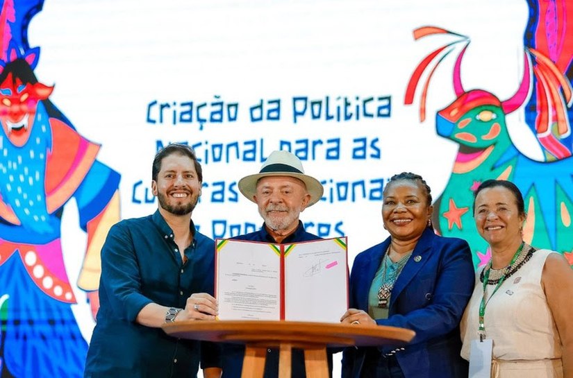 “A educação nos ensina, mas a cultura nos faz revolucionários”, diz Lula, na 6ª Teia Nacional dos Pontos de Cultura