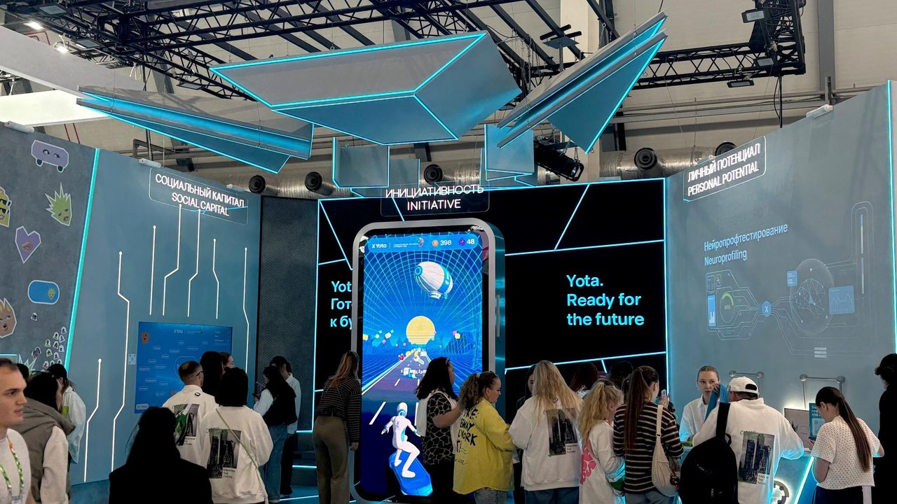 Idioma russo abre portas profissionais no mundo, dizem jovens no Festival da Juventude na Rússia (Vídeos)