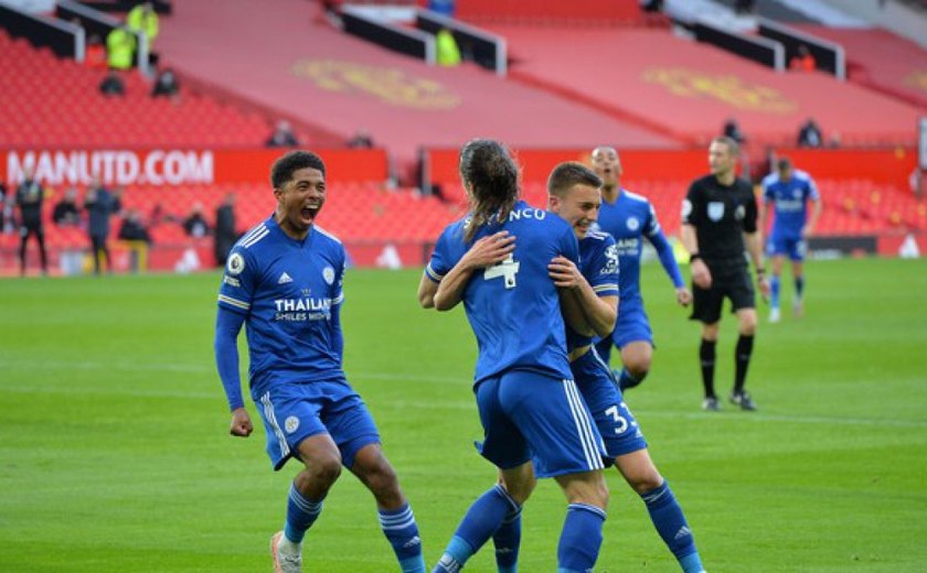 Leicester bate Chelsea e conquista Copa da Inglaterra diante de 21 mil torcedores