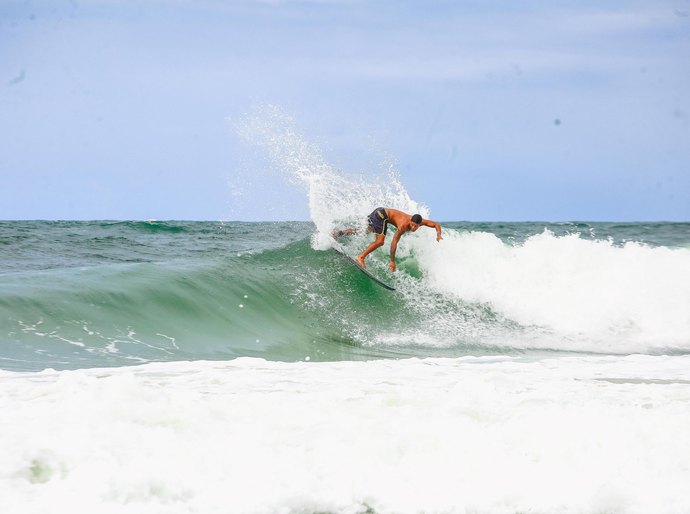 Governo de Alagoas fomenta 1º Campeonato de Surf da Praia do Francês