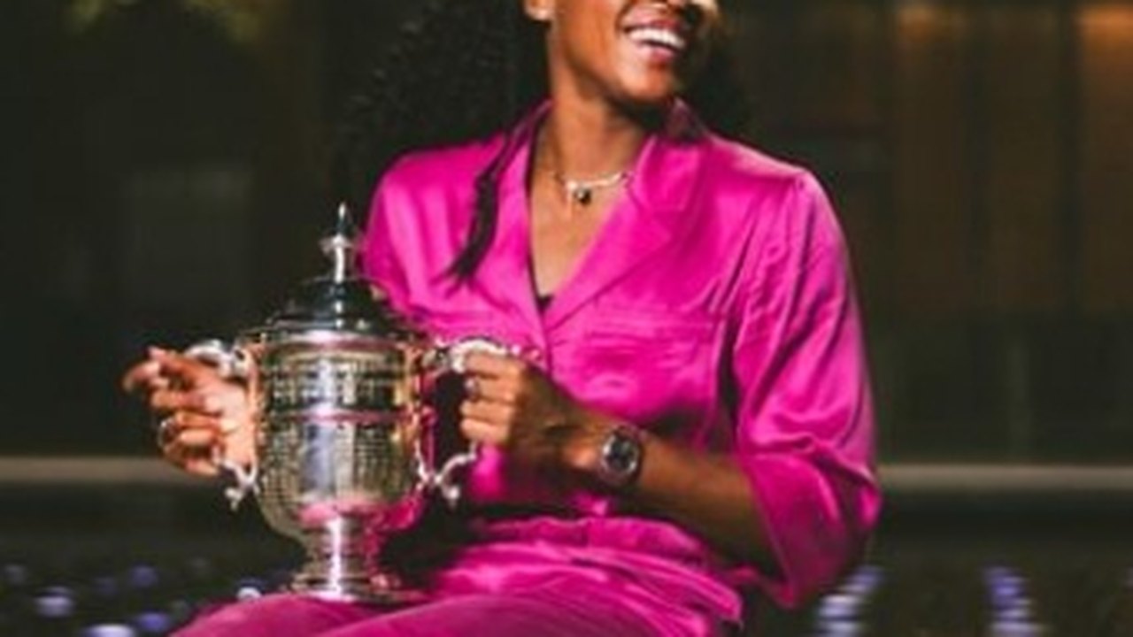 Vídeo de Coco Gauff na arquibancada do US Open, aos 8, viraliza após americana vencer o torneio com 19 anos