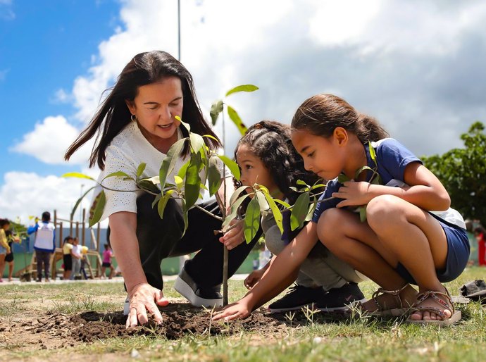 Deputada Fátima Canuto destaca ações em sintonia com pautas da COP30