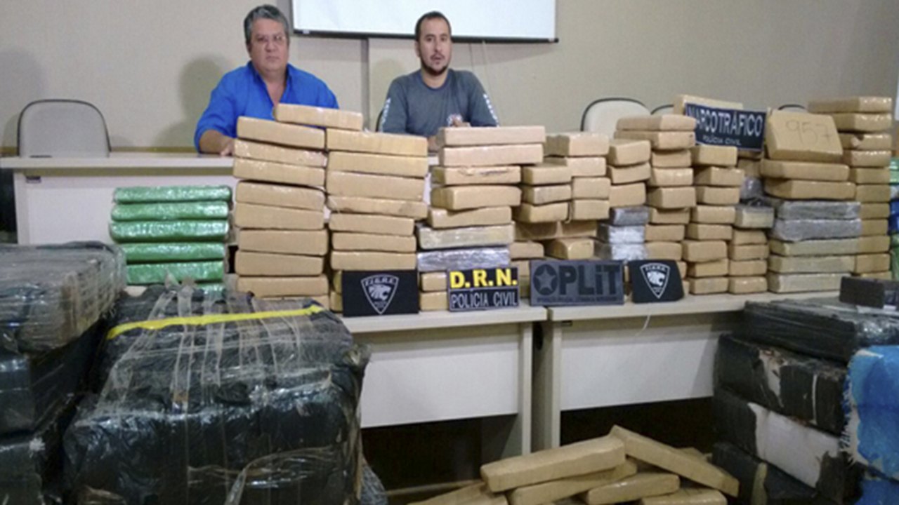 Mulher é presa com 9kg de maconha em Maceió; uma menor foi apreendida