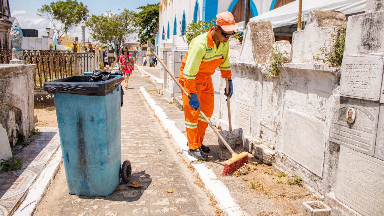 Alurb intensifica melhorias nos cemitérios públicos de Maceió para o Dia de Finados