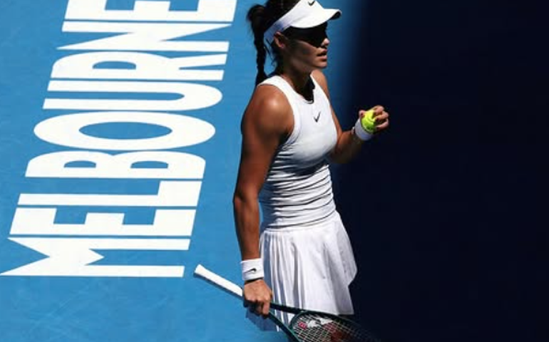 Tenista inglesa chora ao ver perseguidor e WTA expulsa homem das arquibancadas em Dubai