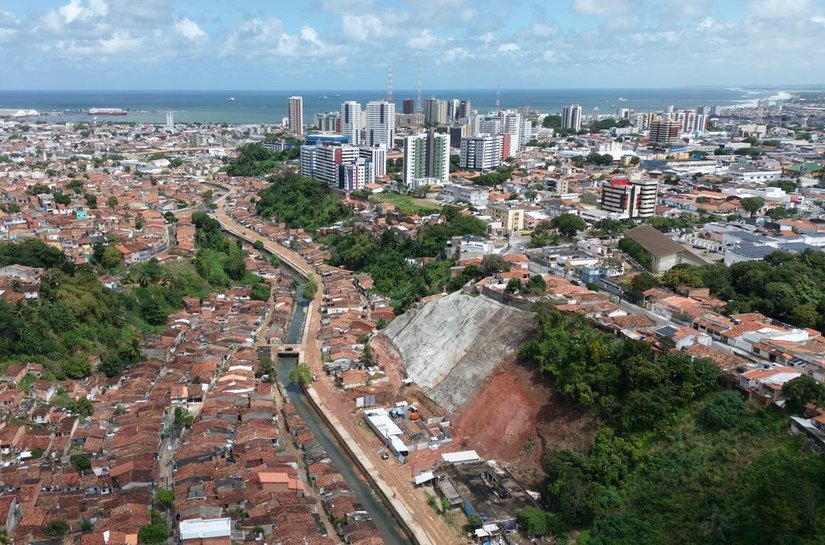 Ossadas achadas no Feitosa podem revelar crimes ligados ao Vale do Reginaldo
