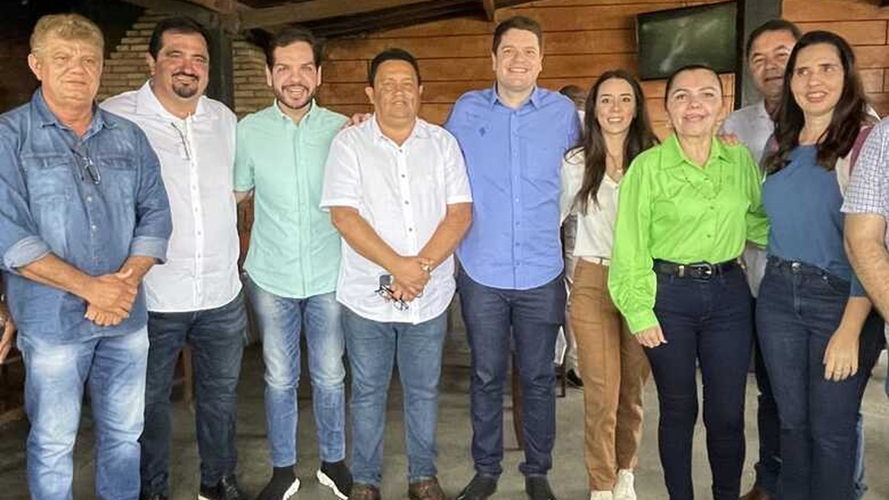 Davi Davino ganha apoio dos prefeitos de Estrela e Minador do Negrão