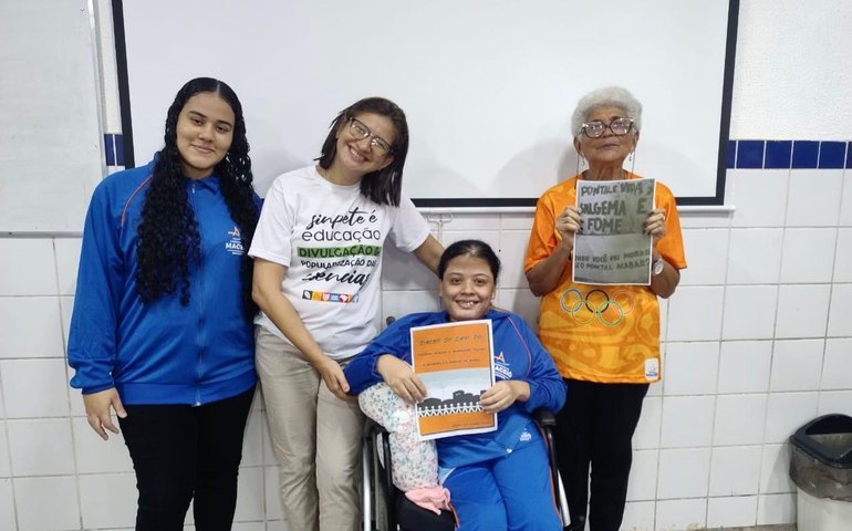 Estudantes da Ejai representam rede pública municipal de ensino na final do prêmio InovaEdu