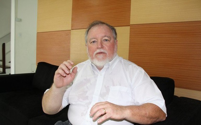 Climatologista Luiz Carlos Molion alerta criadores sobre previsão para 2015