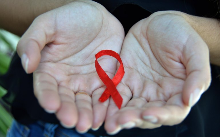 Dezembro Vermelho: Sesau alerta sobre os cuidados com a prevenção da Aids