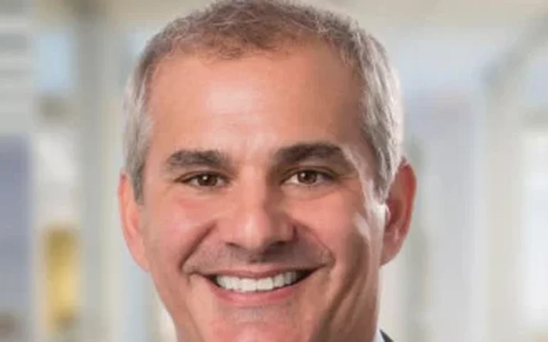 Embaixador de Israel afirma que ataques a usinas de energia do Irã são considerados