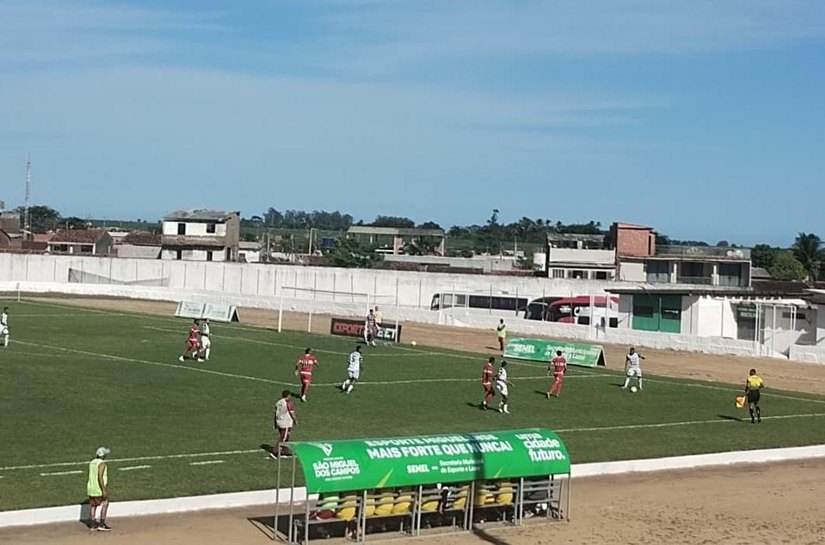 Coruripe perde o jogo e a invencibilidade para o CRB, em São Miguel dos Campos