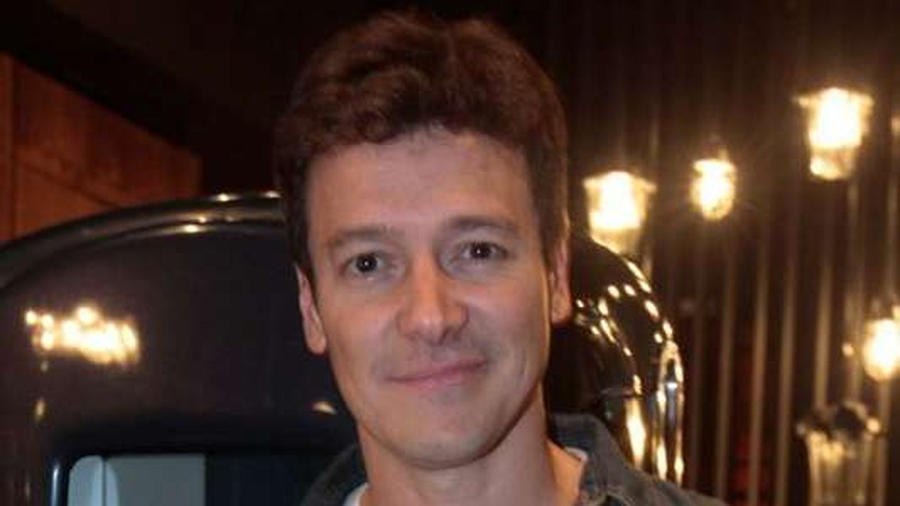 Rodrigo Faro estreia game show ‘Paredão dos Famosos’, na Record TV