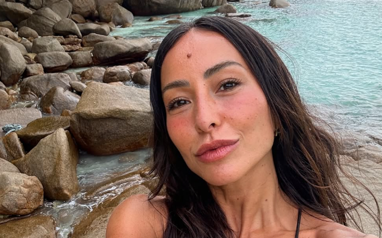 Sabrina Sato entra na casa do 'BBB 25' e pede treta no Sincerão: 'Quero briga!'