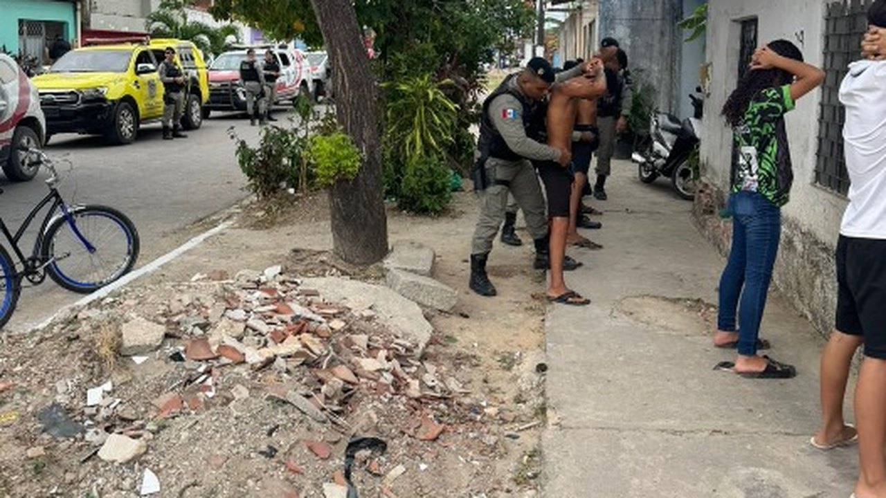 Polícia Militar realiza operação Força Tática Combinada na capital
