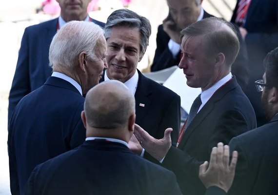 Em recado ao Congresso, assessor de Biden afirma que ucranianos 'racionam ou ficam sem munição'