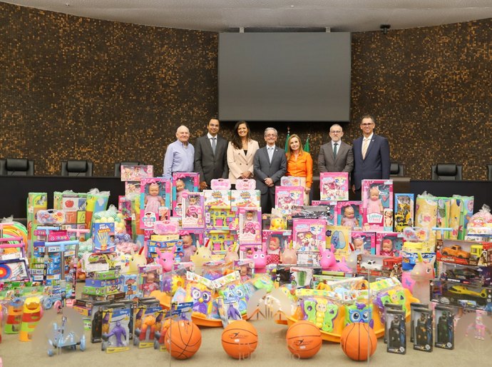 Cartórios doam 500 brinquedos para campanha de Dia das Crianças do TJAL